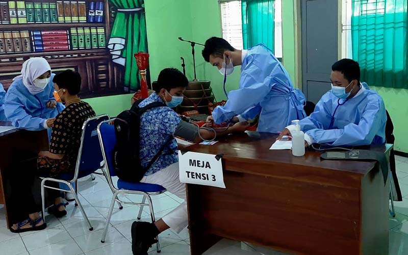 Vaksinasi Pelajar SMA dan SMK di DIY Sudah 72%