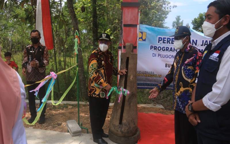 Ratusan Juta Dikucurkan untuk Proyek Jalan Desa di Kulonprogo