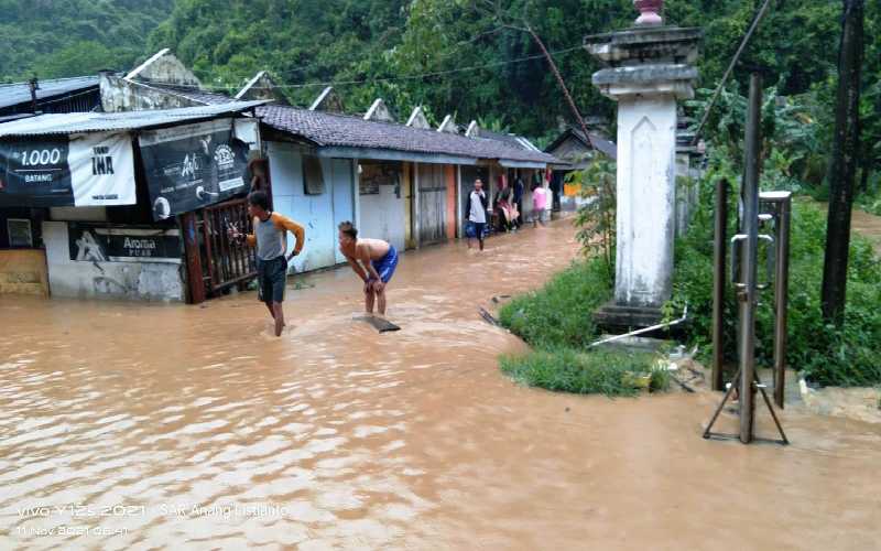 Hujan Deras, Longsor dan Banjir Terjadi di Gunungkidul