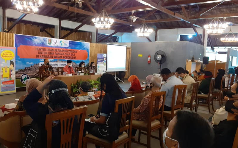 Pengusaha Kuliner Sekitar Candi Borobudur Dilatih Keamanan Pangan