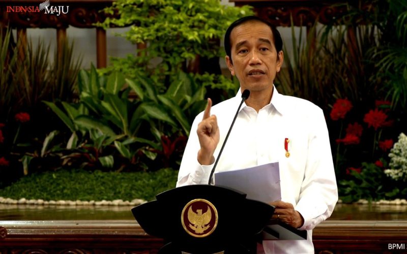 Jokowi: Waspada Covid-19 dan Potensi Perlambatan Ekonomi di 2022