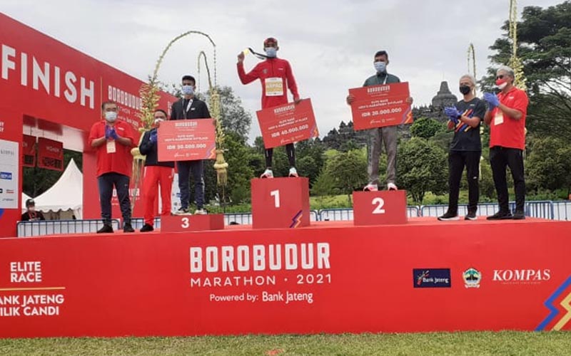 Agus Prayogo dan Odekta Naibaho Raih Podium 1 Elite Race Borobudur Marathon 2021