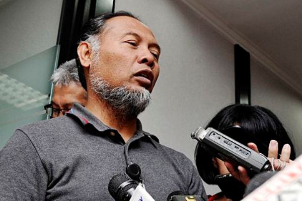Bambang Widjojanto Serahkan Dokumen Tambahan Formula E kepada KPK