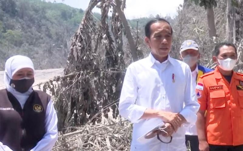 Foto Presiden Jokowi Kunjungan di Gunung Semeru Disoroti Netizen