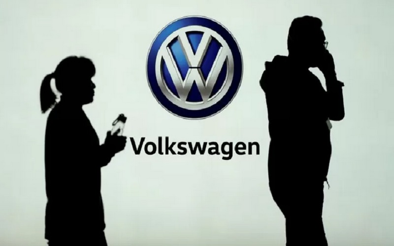 VW Perkirakan Produksi Mobil 2022 Bakal Turun Akibat Kelangkaan Chip