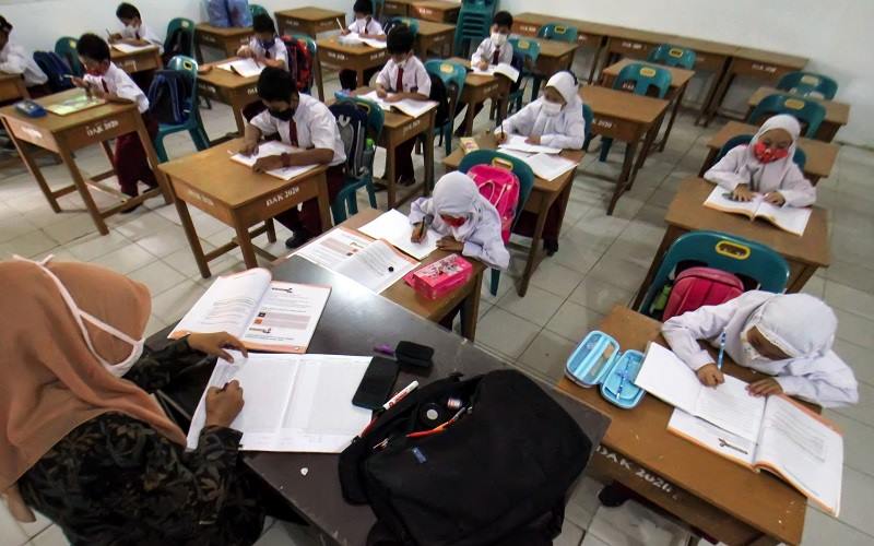 Aturan Baru PTM 2022, Sekolah Tutup 14 Hari Jika Positivity Rate di Atas 5%