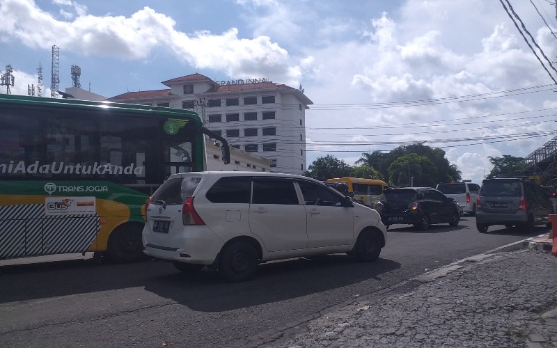 Ratusan Kendaraan Terjebak Macet saat Akan Masuk ke Malioboro