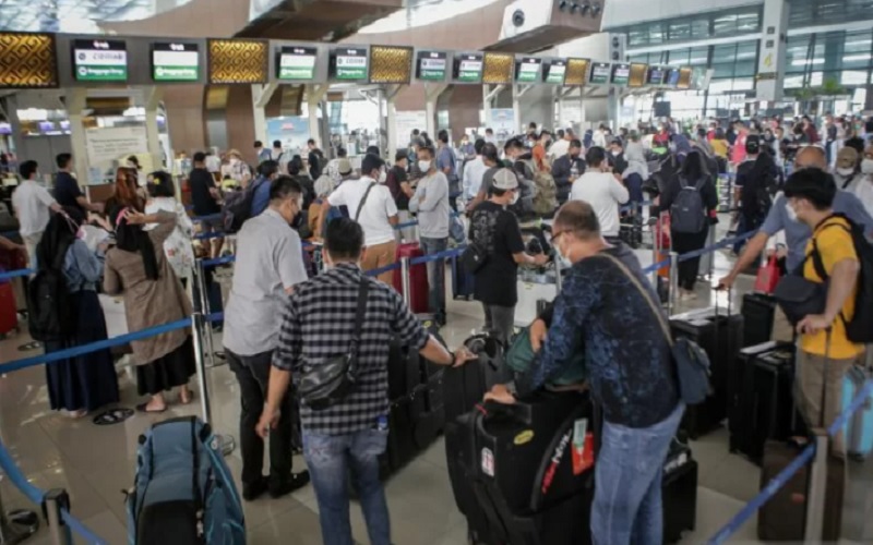 Mayoritas Kasus Omicron di Indonesia Dibawa Pelancong Luar Negeri 
