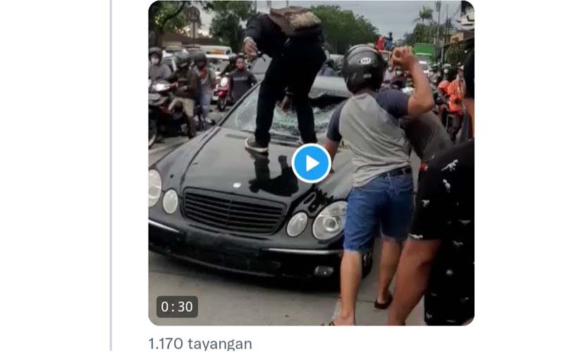 Buntut Mobil Mercy Dirusak Massa di Bantul, Pengemudi Laporkan Pelaku Perusakan ke Polisi