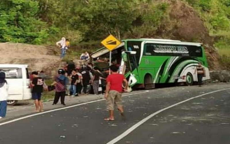 Kecelakaan Bus Pariwisata, Tabrak Tebing Bukit Bego di Jalan Imogiri Mangunan, 4 Orang Tewas