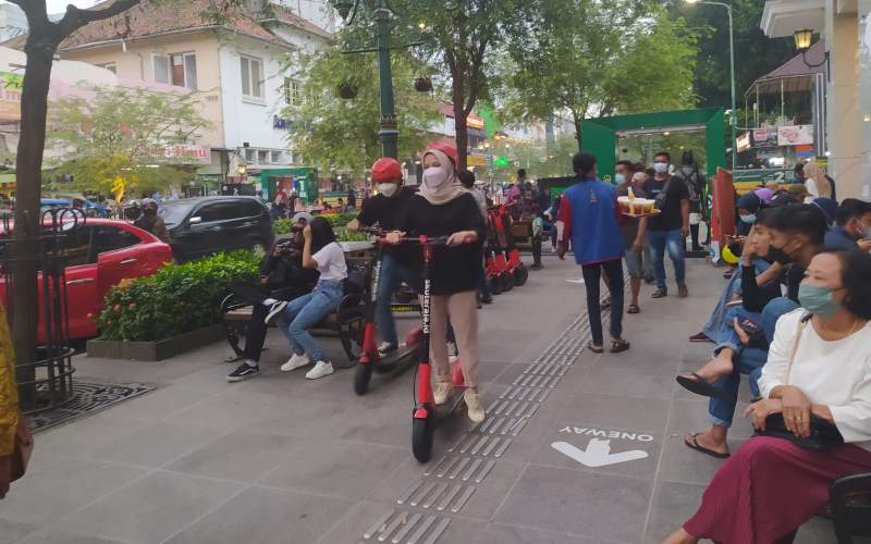 Pengendara di Jalan Malioboro Ributkan Skuter yang Lawan Arah