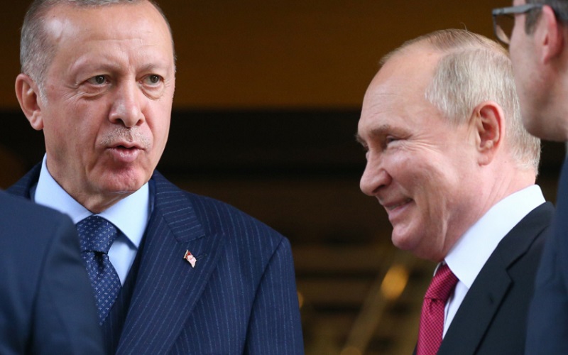 Erdogan Desak Rusia Hentikan Invasi ke Ukraina