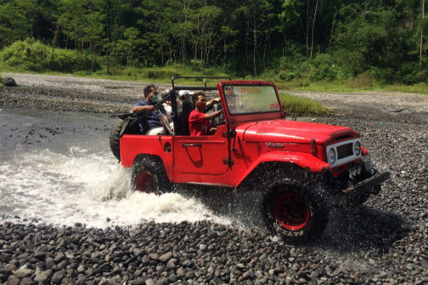 Merapi Meletus, Sejumlah Objek Wisata Ditutup! Bagaimana dengan Jeep Lava Tour Merapi?   