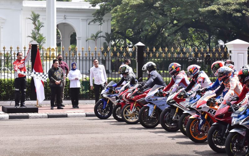 Parade MotoGP di Jakarta, Warga Salaman dengan Pembalap