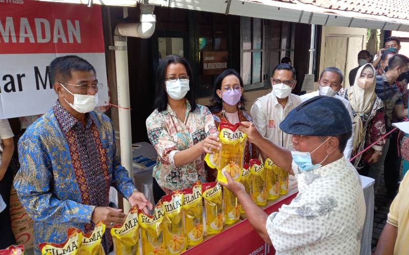 Harian Jogja-Sinar Mas Gelar Bazar Minyak Goreng, 2 Liter Harganya Rp30.000