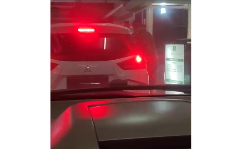 Viral Pengunjung JCM Lakukan Kekerasan ke Petugas Parkir hingga Luka Ringan