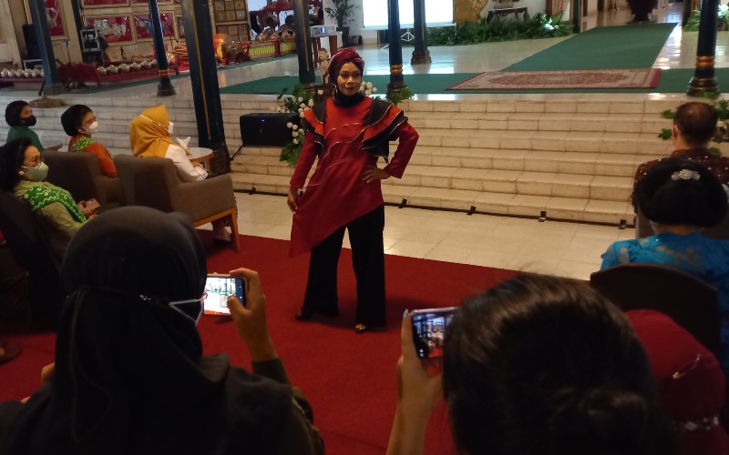 Rayakan Hari Kartini, RAY Gandeng Paguyuban Pencinta Batik Indonesia 