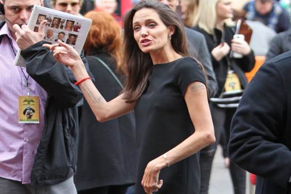 Angelina Jolie Mendadak Kunjungi Ukraina, Ada Apa?
