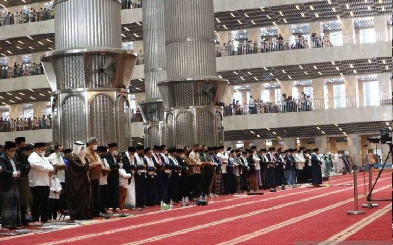 Wapres Kumandangkan Takbir Selama 10 Menit di Masjid Istiqal