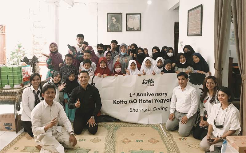 Rayakan Anniversary 1 Tahun, Kotta GO Hotel Yogyakarta Berkunjung ke Panti Asuhan