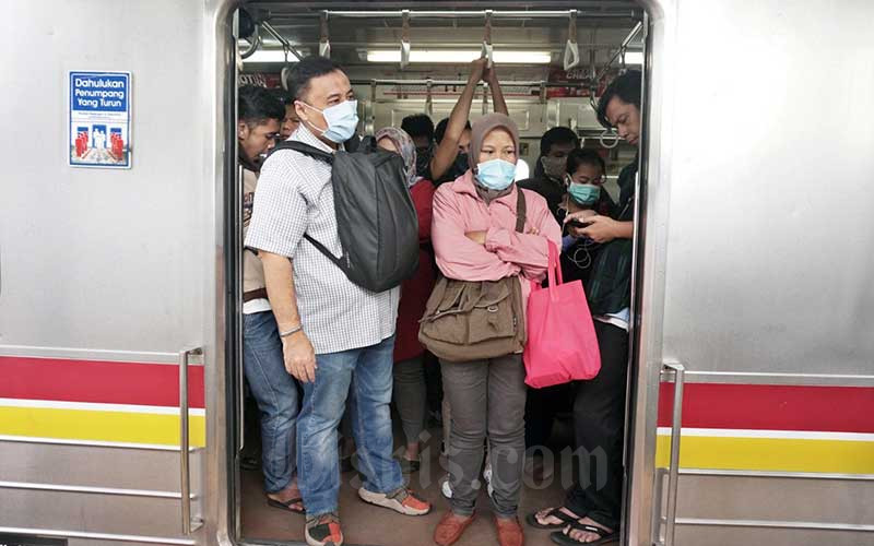 Warga Indonesia Bisa Lepas Masker di Ruang Terbuka, Begini Pendapat Epidemiolog