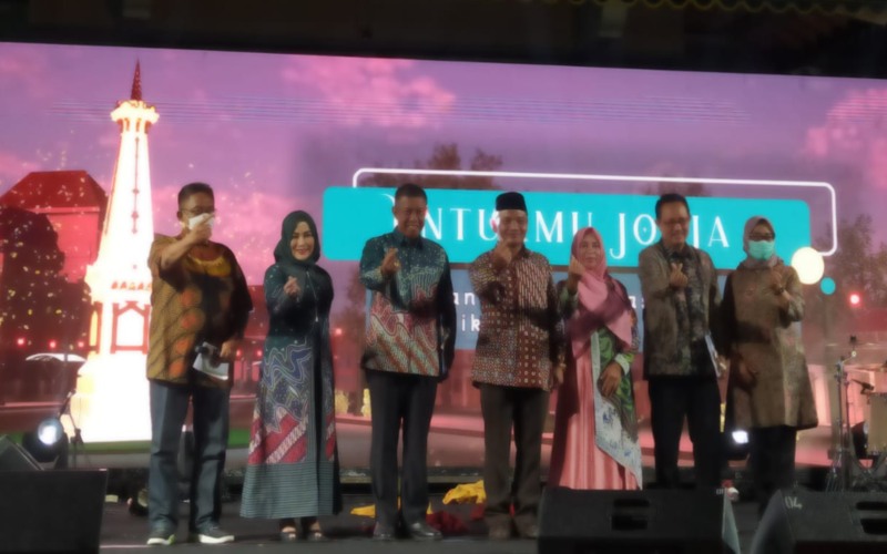 Resmi Tinggalkan Balai Kota, Terima Kasih Haryadi Suyuti-Heroe Poerwadi