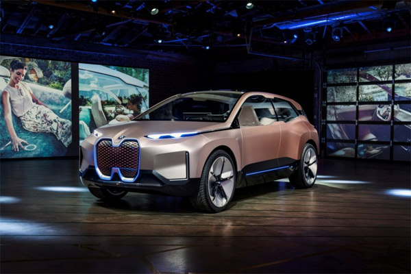 BMW Seri Terbaru Akan Pakai Baterai Cylindrical Cells