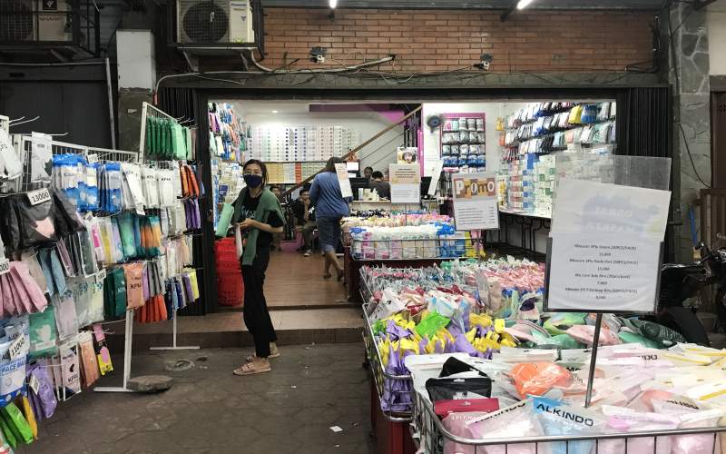 Cerita Penjual Masker di Jogja Gulung Tikar Begitu Pandemi Mereda