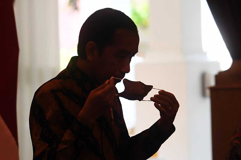 Jokowi Menemui Alumni Kartu Prakerja, Mengaku Bangga Tapi Juga Malu