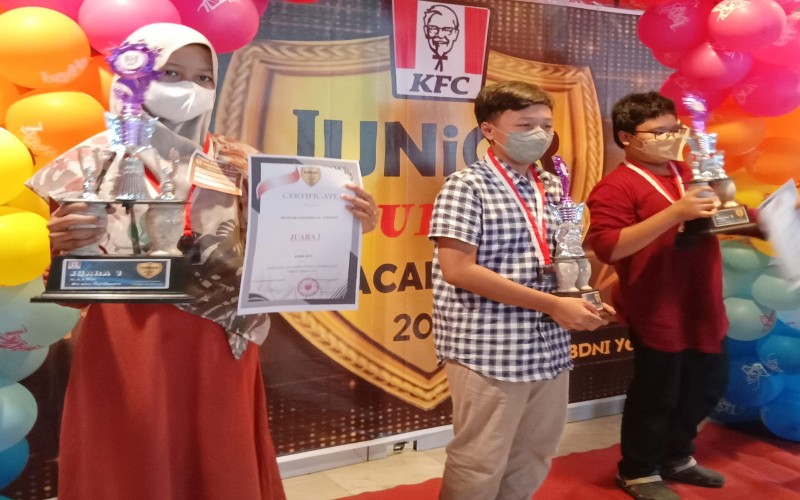 Pelajar SD Ini Borong 4 Medali di KFC Junior Student Academy