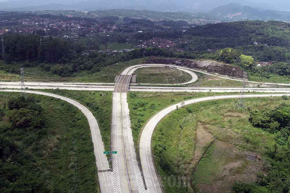 Proyek Jalan Tol Dikebut Sebelum Pemerintahan Jokowi Berakhir