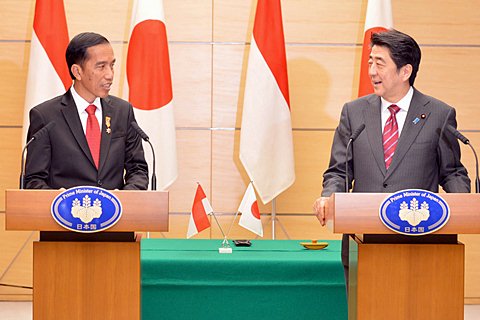 Mengenang Momen Shinzo Abe Balas Cuitan Jokowi dengan Bahasa Indonesia