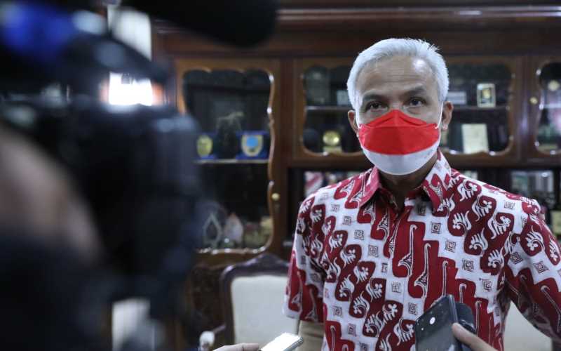Ganjar Satu Suara dengan Perintah Presiden Jokowi soal Penggunaan Masker di Luar Ruangan