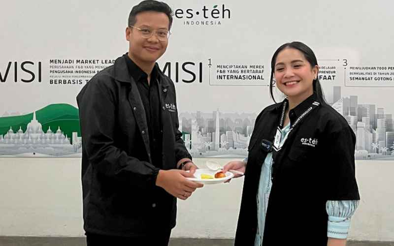 Nagita Slavina Diangkat Jadi CEO Es Teh Indonesia