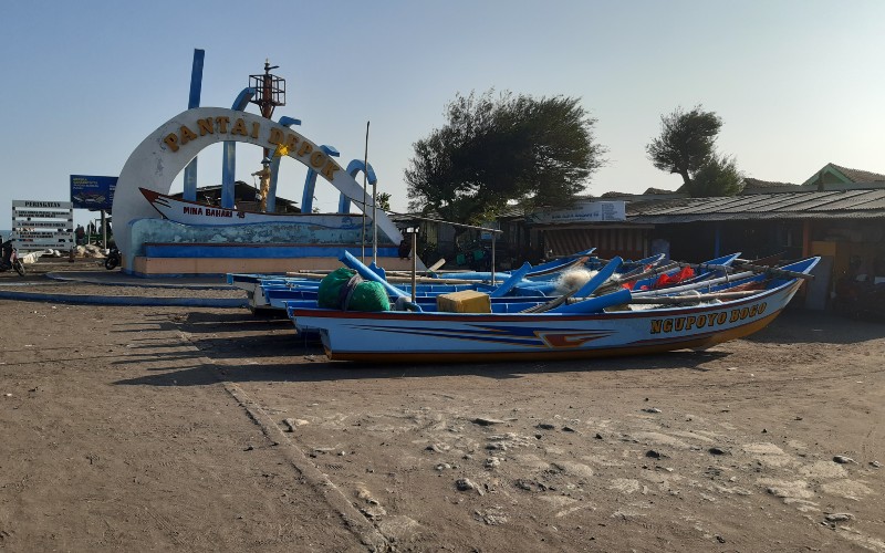Gelombang Masih Tinggi, Sebagian Nelayan Depok Sudah Nekat Melaut