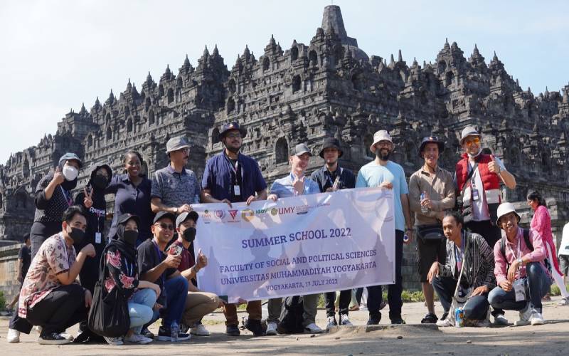 Mahasiswa Asing Pelajari Toleransi Lewat Candi Borobudur