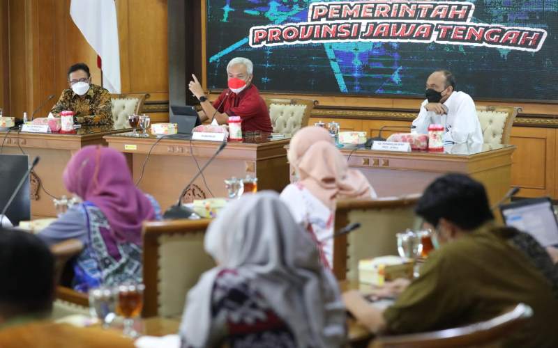 Gubernur Jawa Tengah Upayakan Pengembalian Uang Nasabah BKK Pringsurat Temanggung