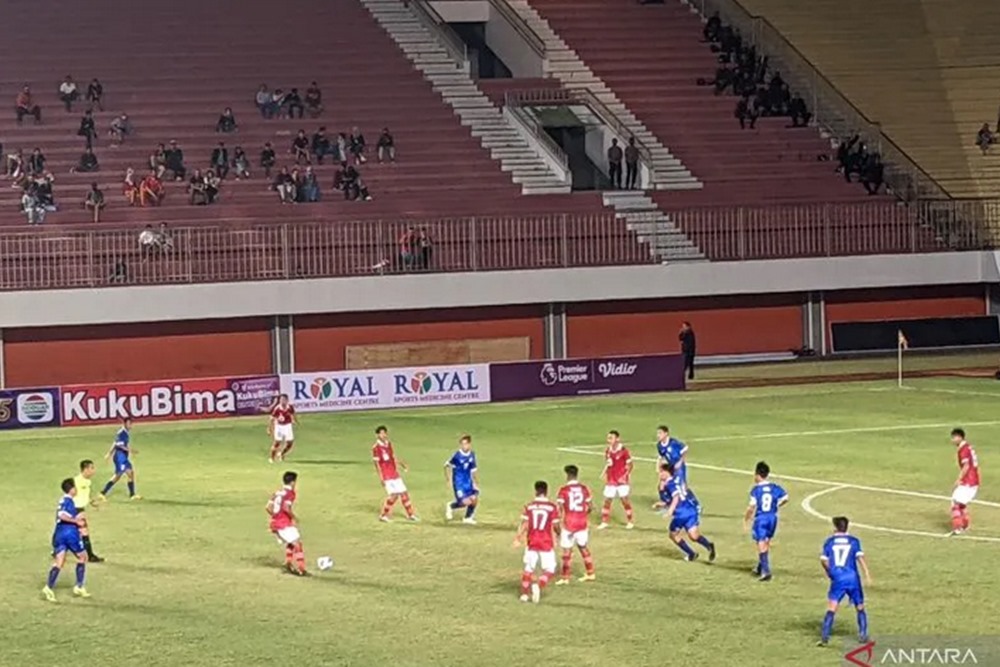 Pemain Timnas U-16 Ikuti Upacara Bendera di Istana Merdeka