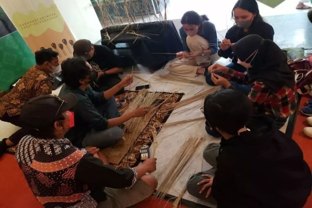 Ada Workshop Wayang Suket di Pameran Satu Dasawarsa UUK DIY
