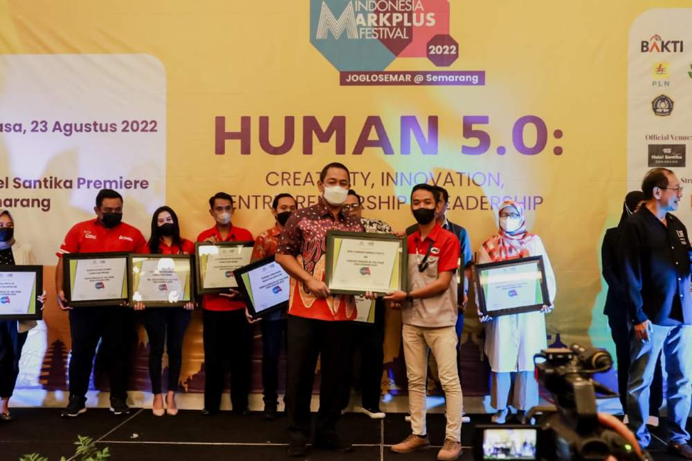 JNE Sabet Dua Kategori Penghargaan Indonesia Markplus Festival 2022