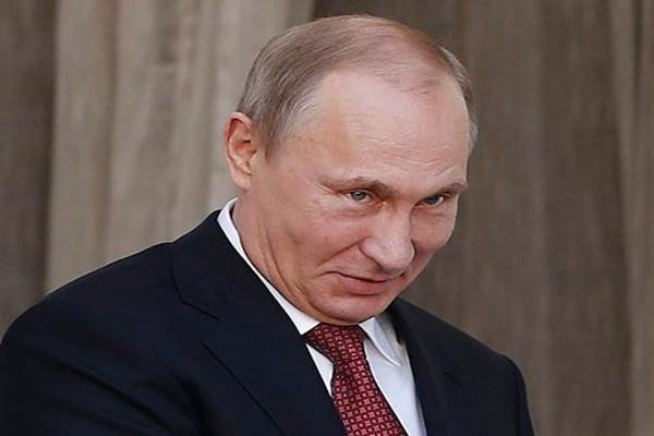 6 Bulan Perang: Vladimir Putin Full Senyum, Pendapatan Negaranya Naik Drastis