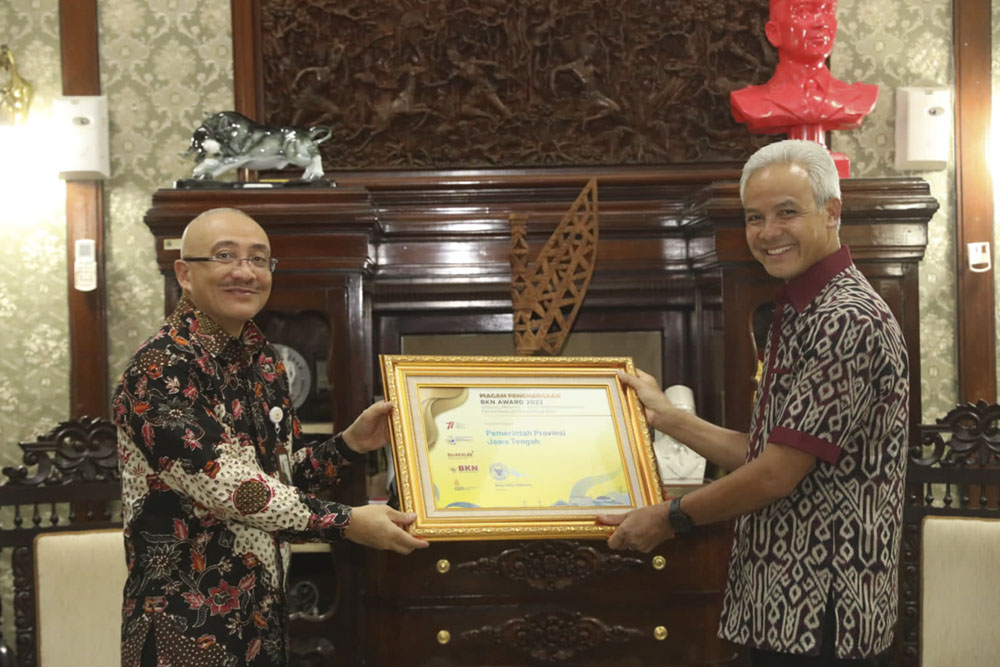 Ketua BKN, Bima Haria Wibisana Berkunjung ke Rumah Dinas Gubernur Jateng Ganjar Pranowo