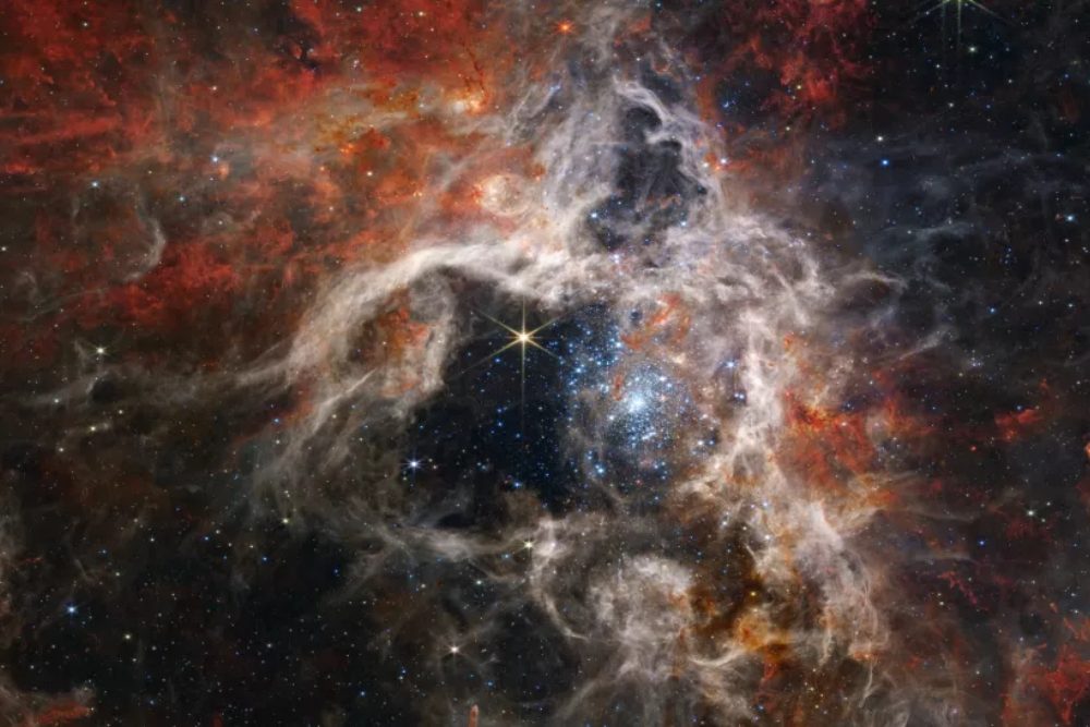 Teleskop NASA Berhasil Tangkap Gambar Nebula Tarantula