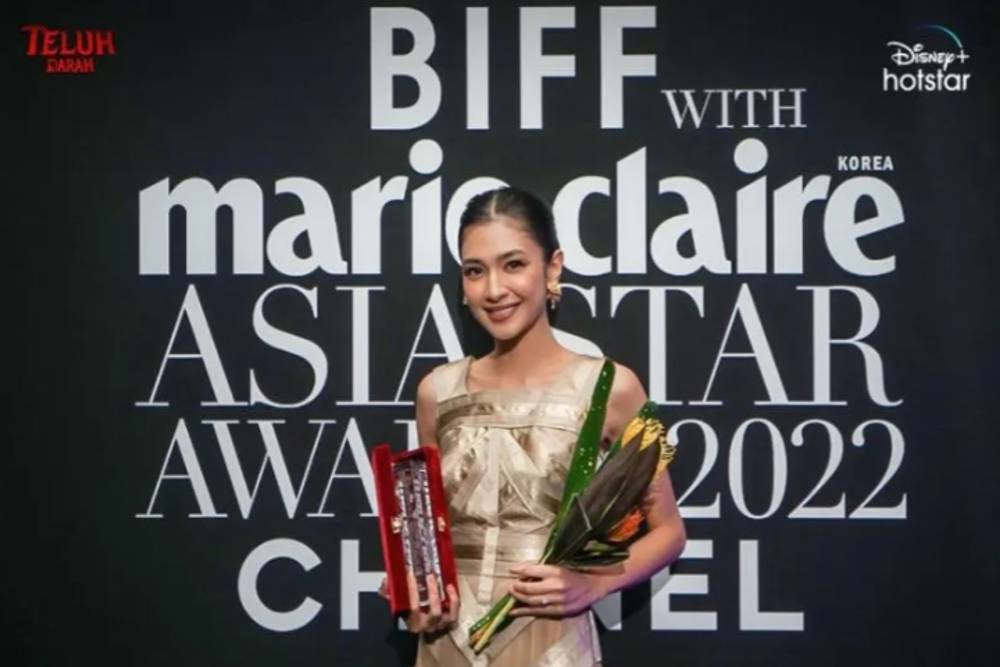 Mikha Tambayong Raih Asia Wide Award dari Majalah Korsel