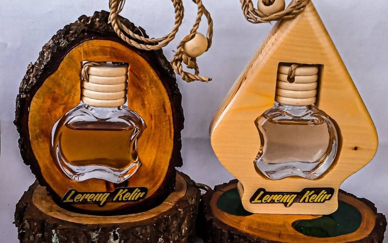 Cara Pemakaian Parfum yang Benar Agar Aromanya Awet