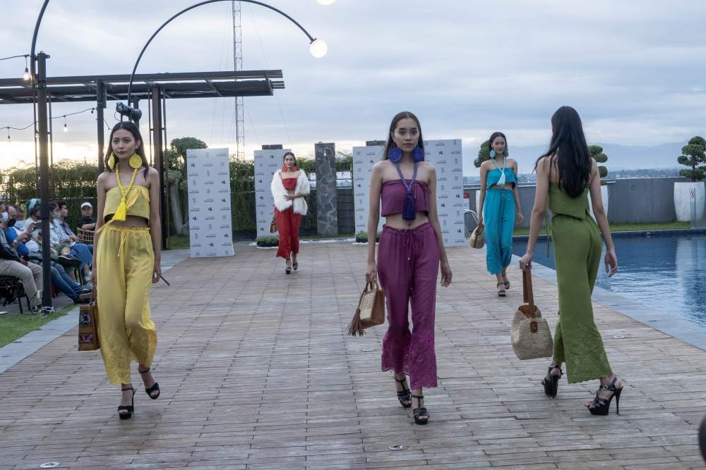 Novotel Suites Yogyakarta Malioboro Kembali Gelar Fashion Show Bersama 12 Desainer dari Jogja dan Sekitarnya