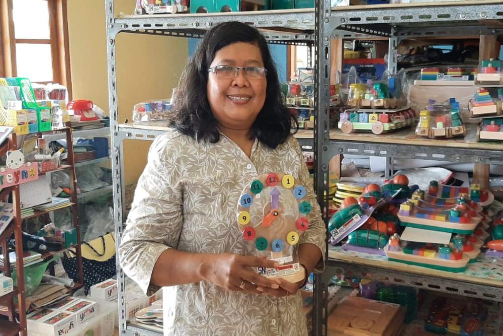 Penjual Mainan Anak Ini Jadi Pahlawan Bagi Puluhan Lulusan SLB di Jogja