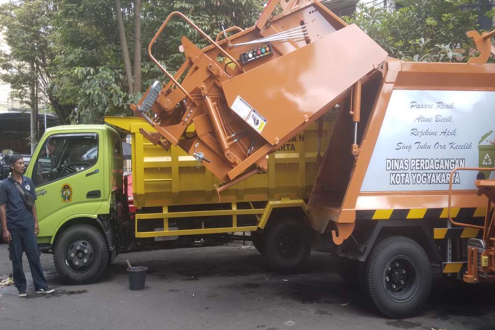 Kurangi Sampah Anorganik, Armada Pengangkut Sampah di Jogja Ditambah