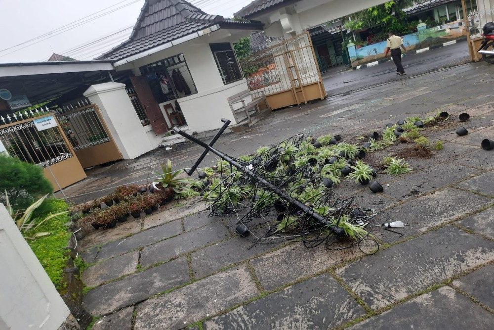 Perusakan SMA Bosa Jogja, Dua Satpam Jadi Korban Pemukulan