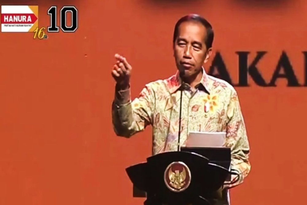 Tok! Jokowi Cabut PPKM di Indonesia